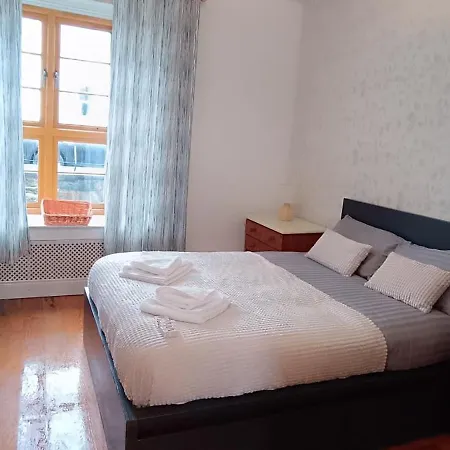 Prázdninový dům Stunning 6-bed In *