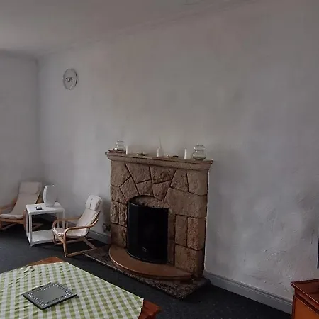 Stunning 6-bed In Prázdninový dům